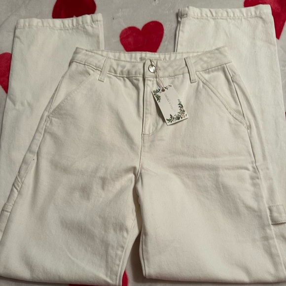 NWT Chelsea & Violet
Olivia Denim High Rise 5 Pocket Carpenter Jean - Picture 13 of 14